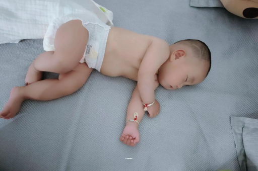 淮滨宝宝发烧可以喝牛奶吗